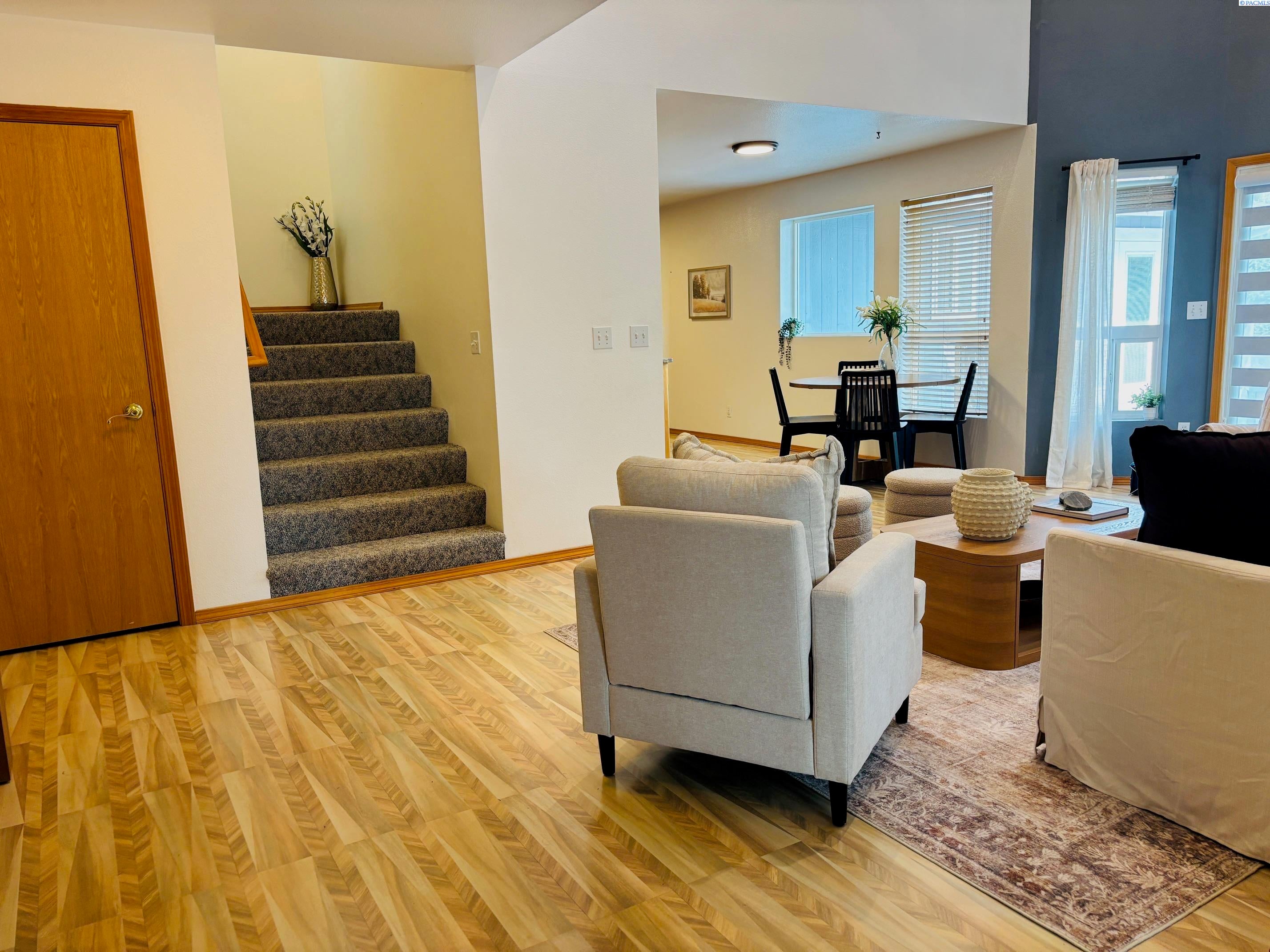 9505 Sturgis Road Pasco, WA 99301 - Photo 6 of 48 Gallery Image 6
