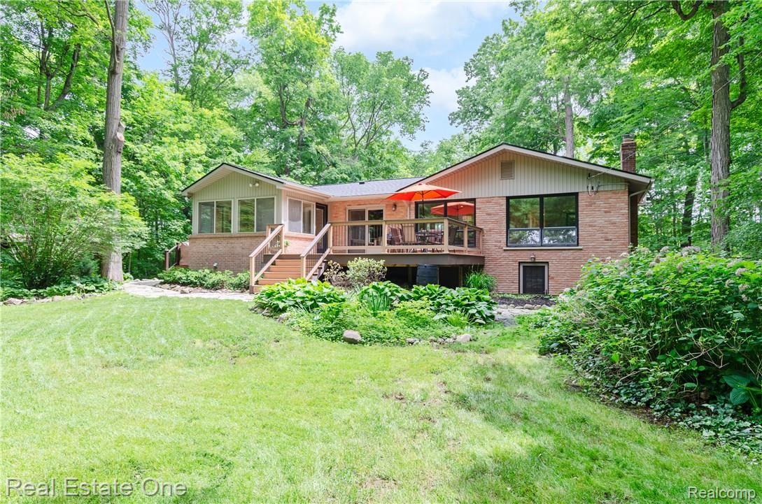 8925 North Ridge Road Plymouth, MI 48170 - Photo 5 of 52 8925 Ridge RD -0784.jpg