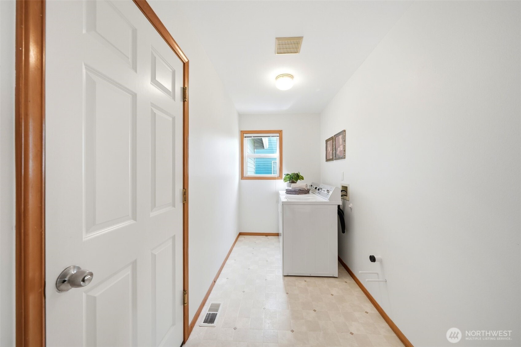 18016 27th Drive Southeast Bothell, WA 98012 - Photo 18 of 40