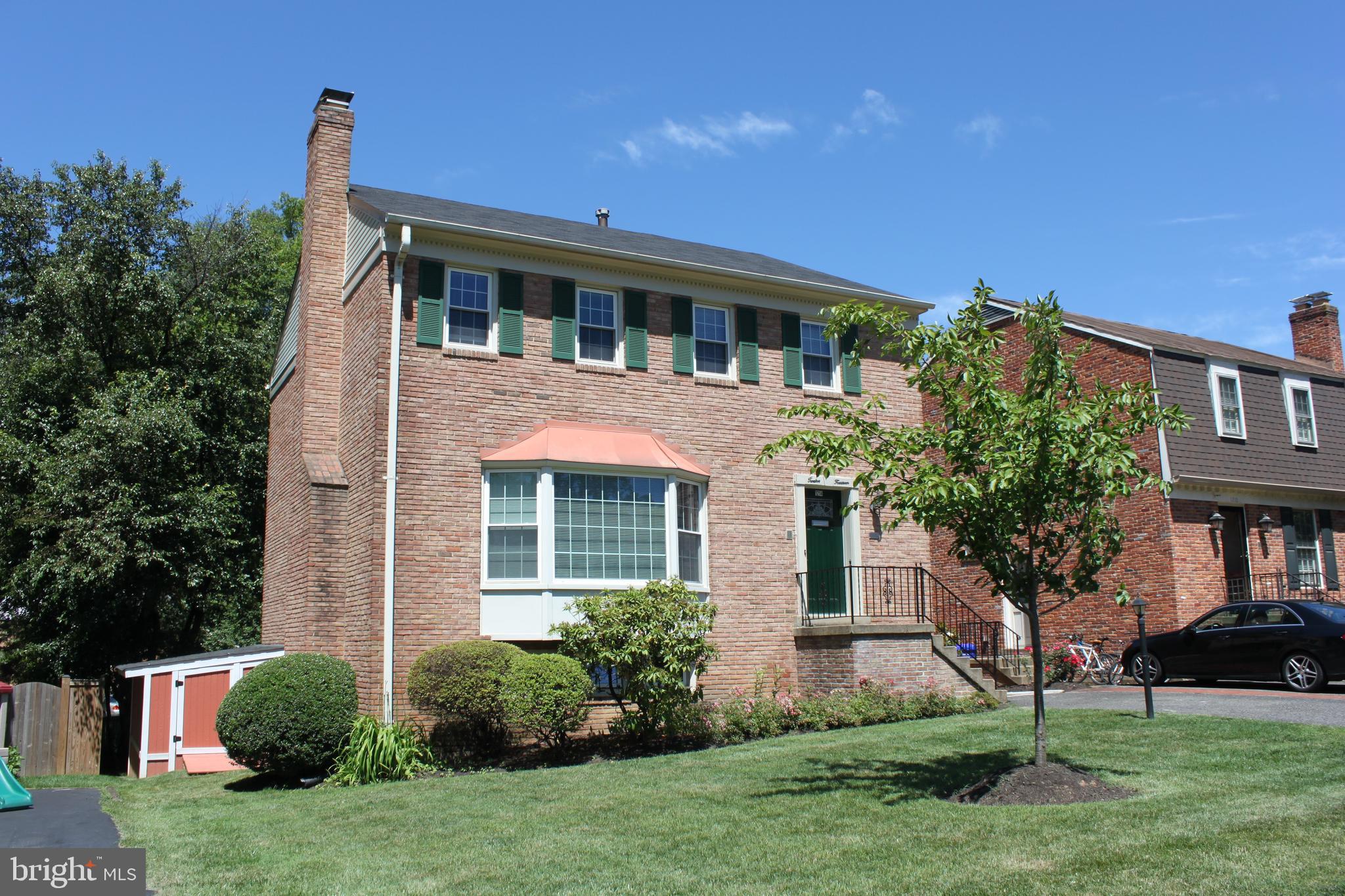 1214 Colonial Road McLean, VA 22101 - Photo 3 of 38