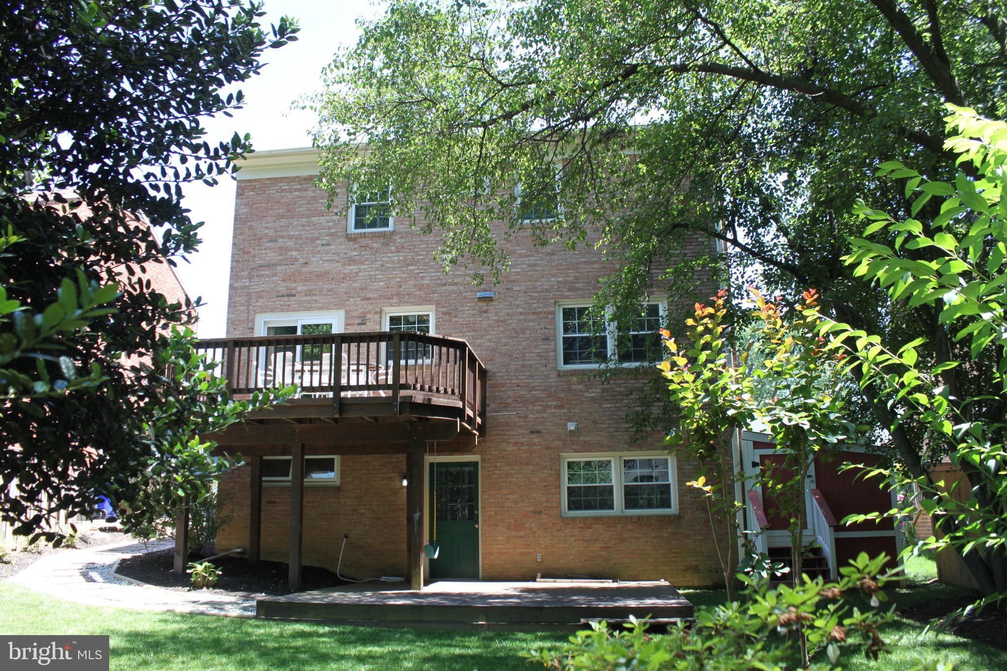 1214 Colonial Road McLean, VA 22101 - Photo 25 of 38