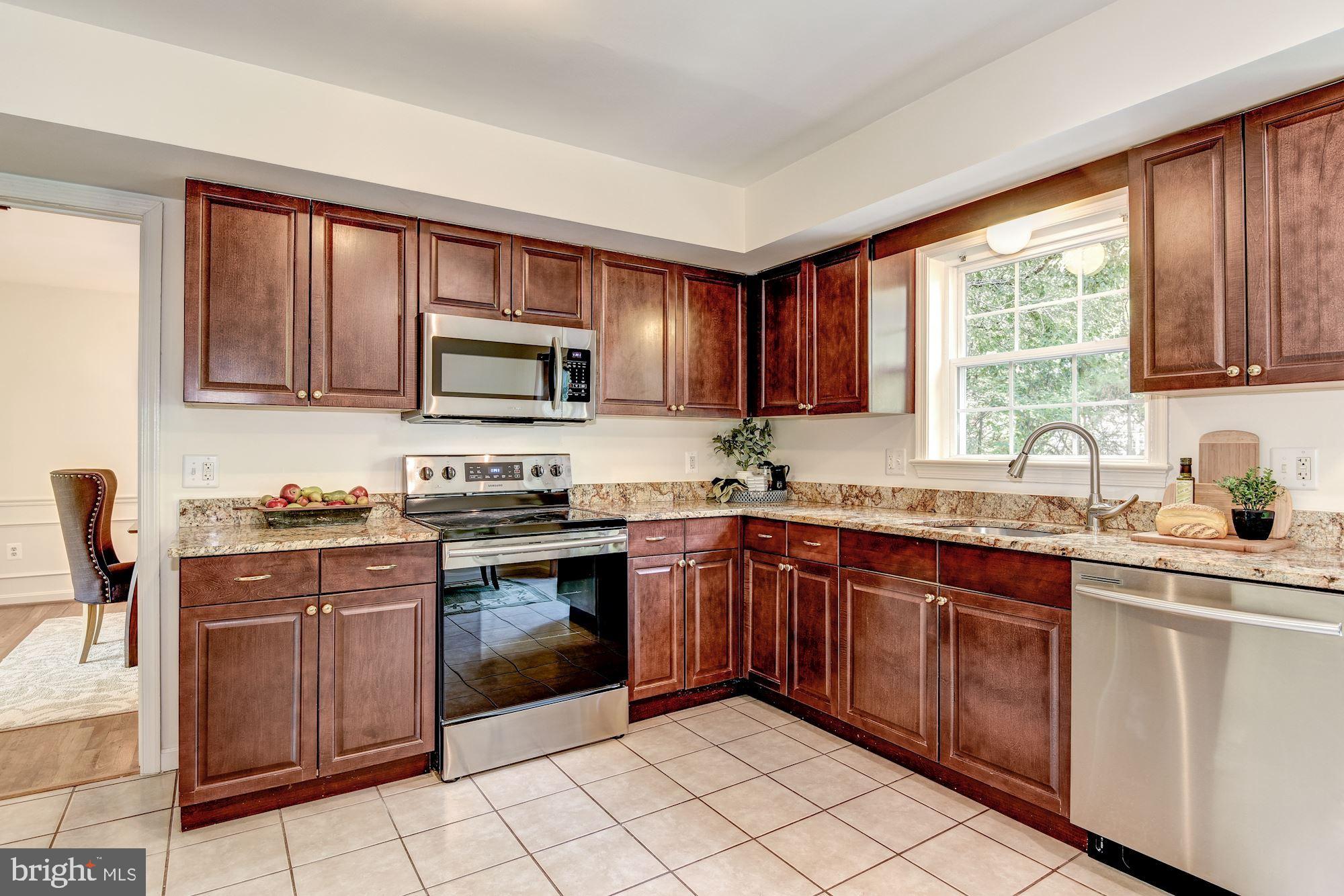 1214 Colonial Road McLean, VA 22101 - Photo 8 of 38