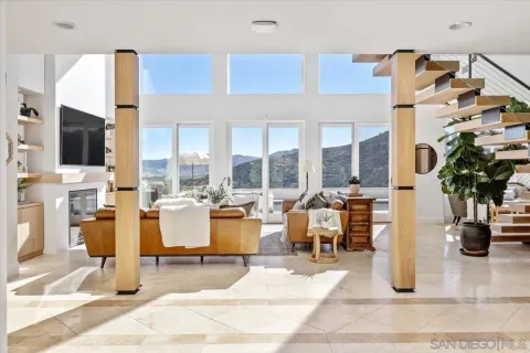 $2,800,000 | 2814 Paseo Del Sol, Escondido, CA 92025