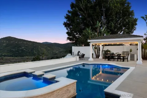 $2,800,000 | 2814 Paseo Del Sol, Escondido, CA 92025