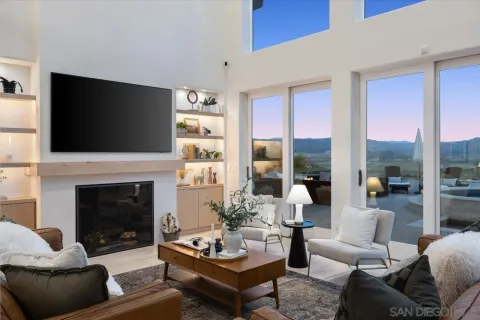 $2,800,000 | 2814 Paseo Del Sol, Escondido, CA 92025