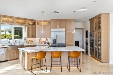 $2,800,000 | 2814 Paseo Del Sol, Escondido, CA 92025