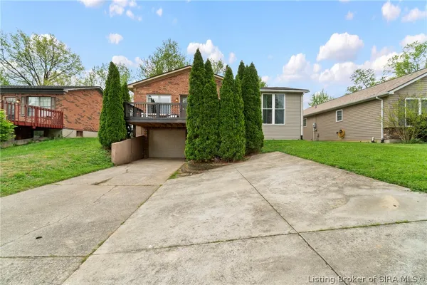 $255,000 | 3820 Carver Street, New Albany, IN 47150