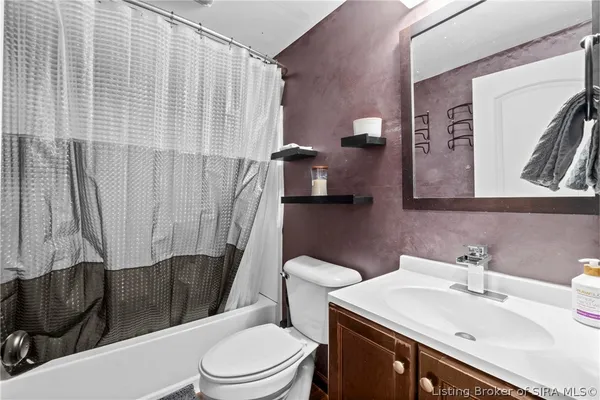 $255,000 | 3820 Carver Street, New Albany, IN 47150