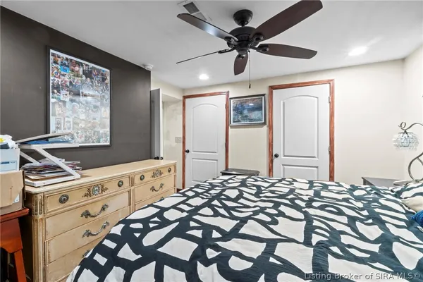 $255,000 | 3820 Carver Street, New Albany, IN 47150