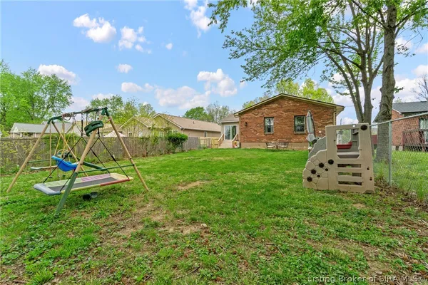 $255,000 | 3820 Carver Street, New Albany, IN 47150