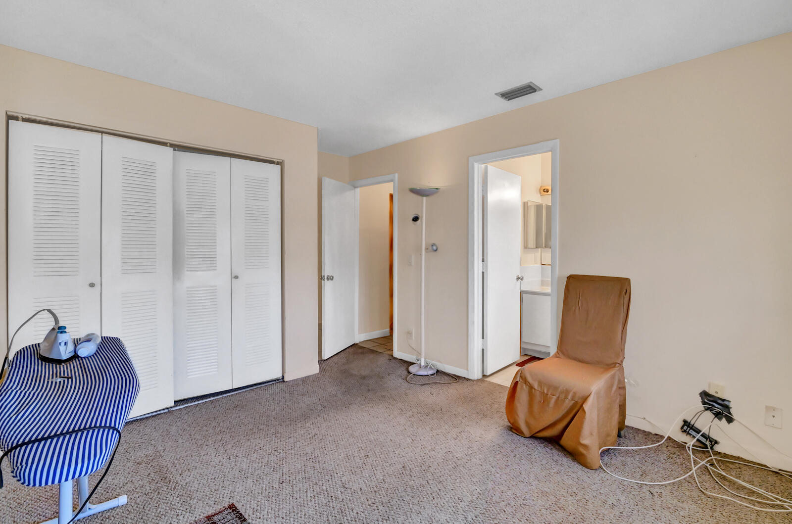 2291 Linton Ridge Circle, Unit B12 Delray Beach, FL 33444 - Photo 10 of 17 10 Bedroom 02