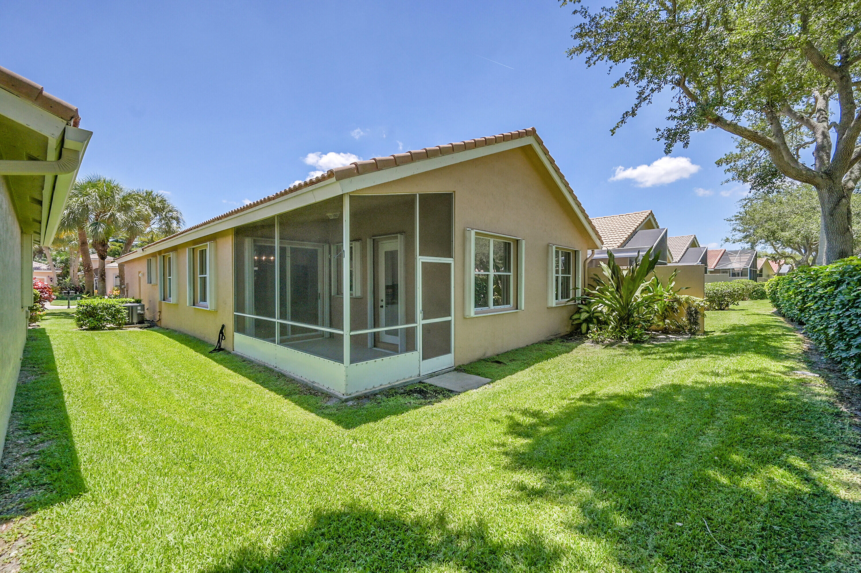 7075 Vía Genova Delray Beach, FL 33446 - Photo 18 of 30 26_ra1_8646