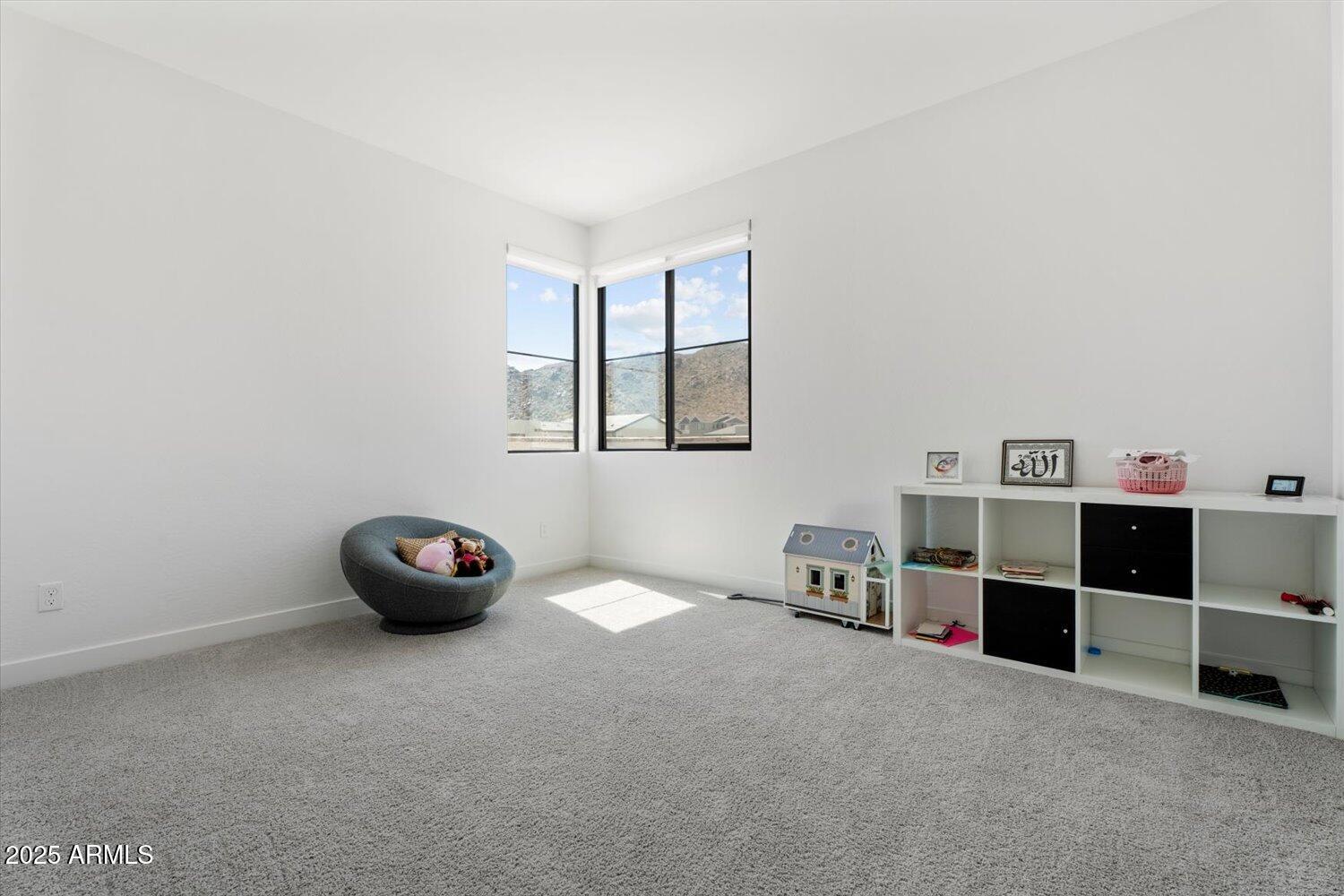 816 East Monte Way Phoenix, AZ 85042 - Photo 25 of 35 a view of workspace with furniture and window