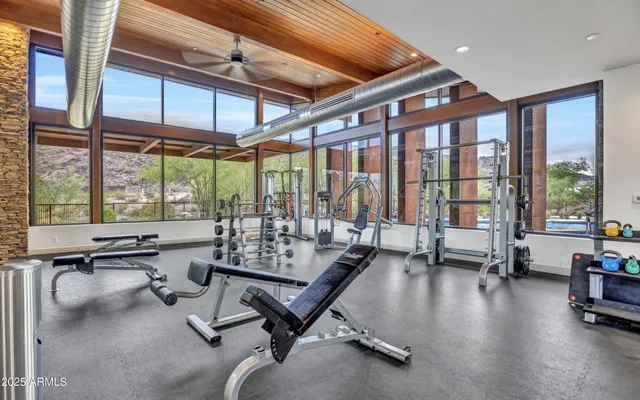 $3,800 | 816 East Monte Way, Phoenix, AZ 85042