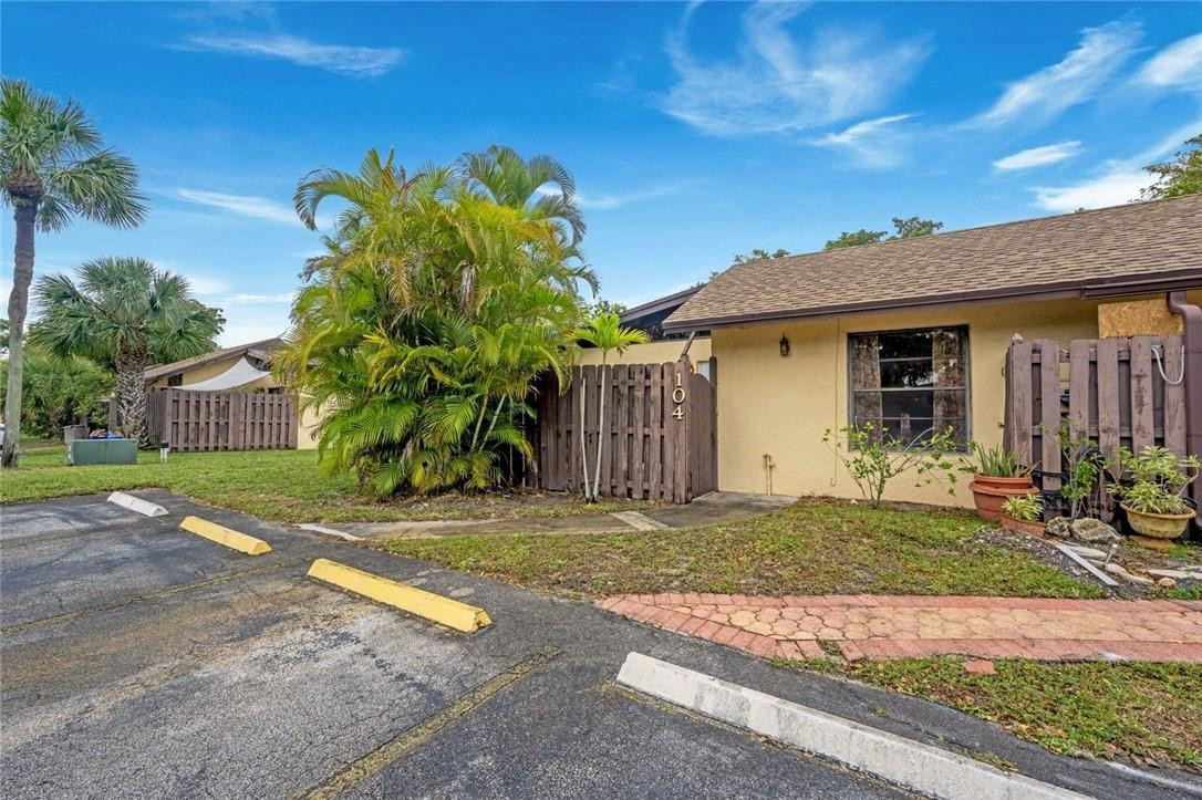 104 Gate Road Hollywood, FL 33024 - Photo 1 of 30 Photo 1