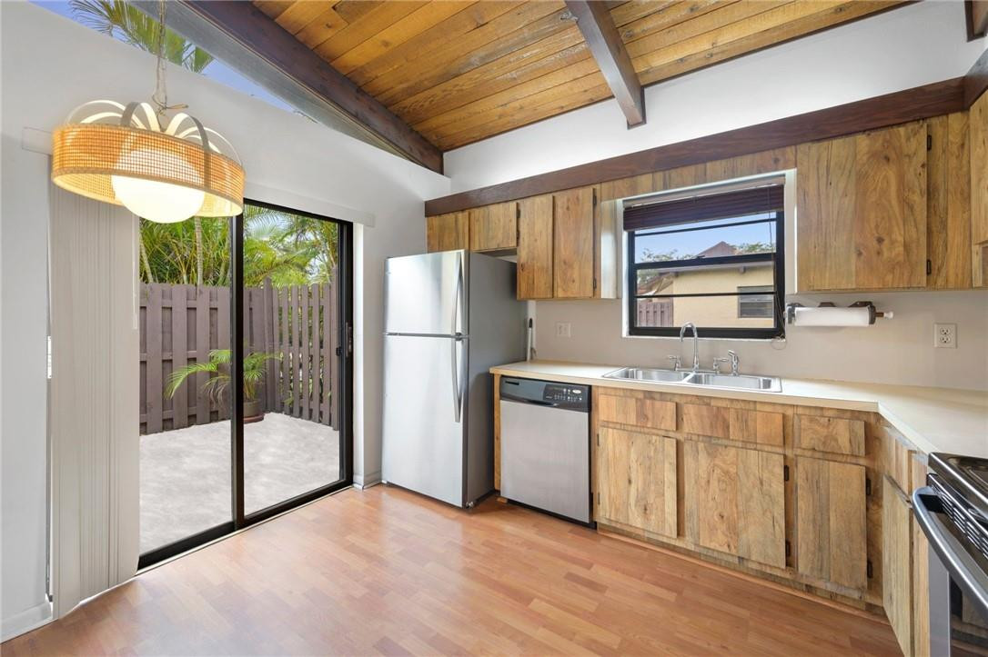 104 Gate Road Hollywood, FL 33024 - Photo 4 of 30 Photo 4