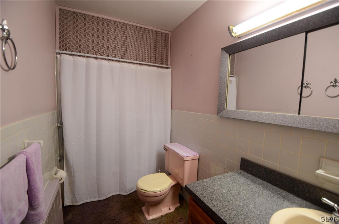 3119 Hilly Road Bethlehem, PA 18017 - Photo 13 of 22 Gallery Image 13