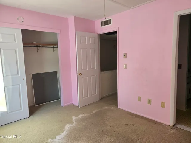 $159,900 | 1005 Rockport Court South, East Greenbush, NY 12061