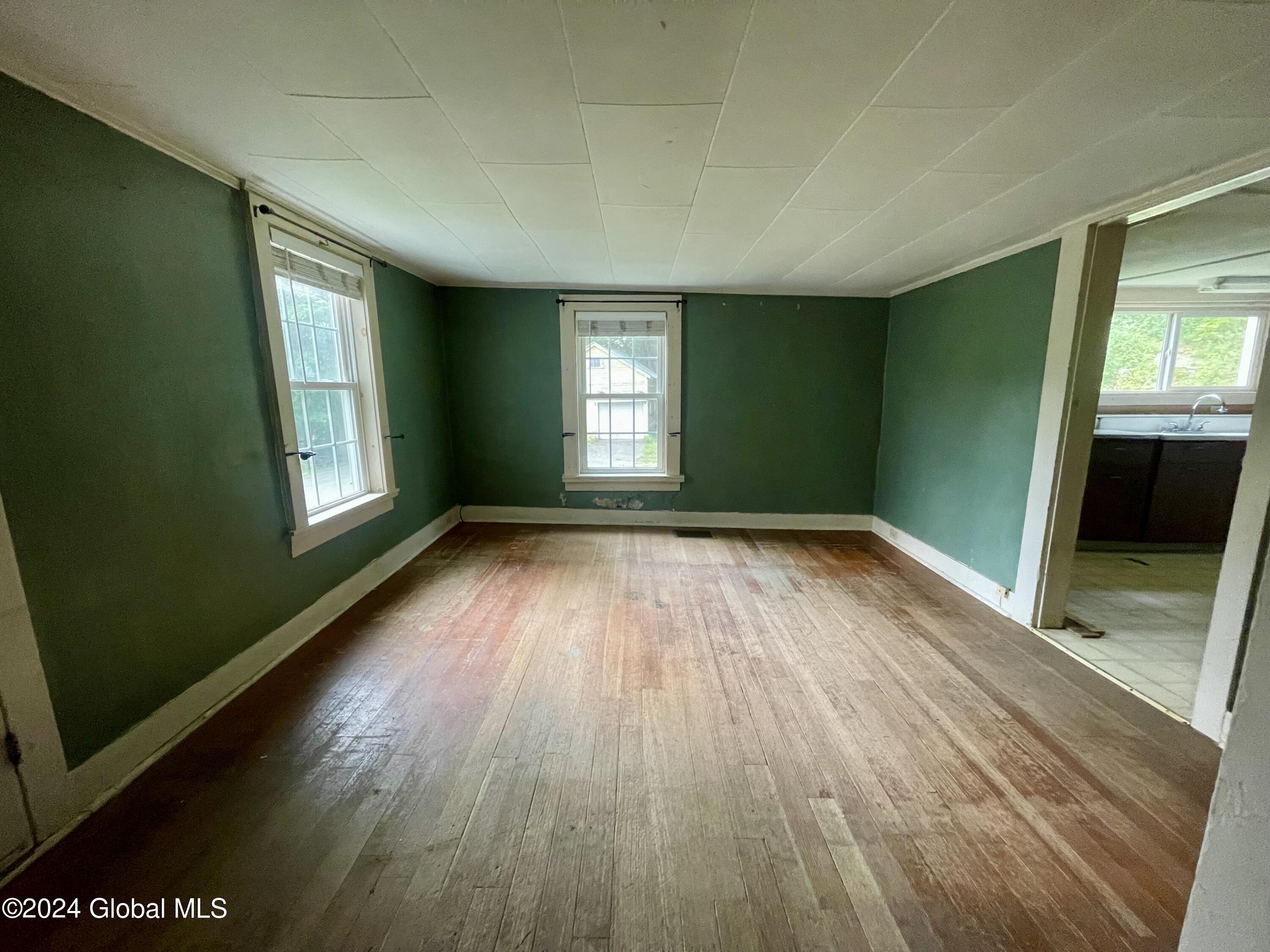 15 Prouty Road Hampton, NY 12837 - Photo 12 of 28 Living Or Dining Room