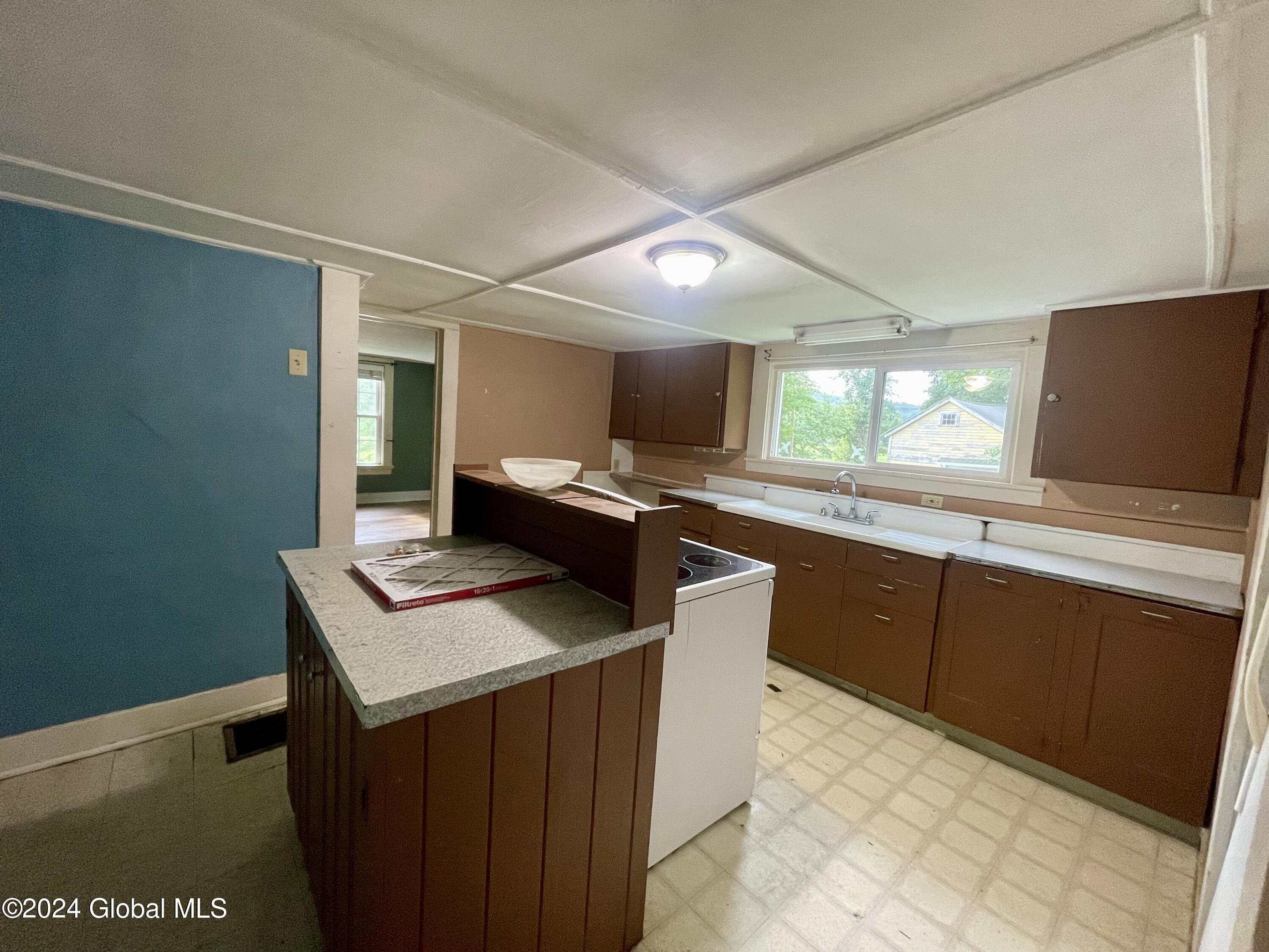 15 Prouty Road Hampton, NY 12837 - Photo 16 of 28 Kitchen