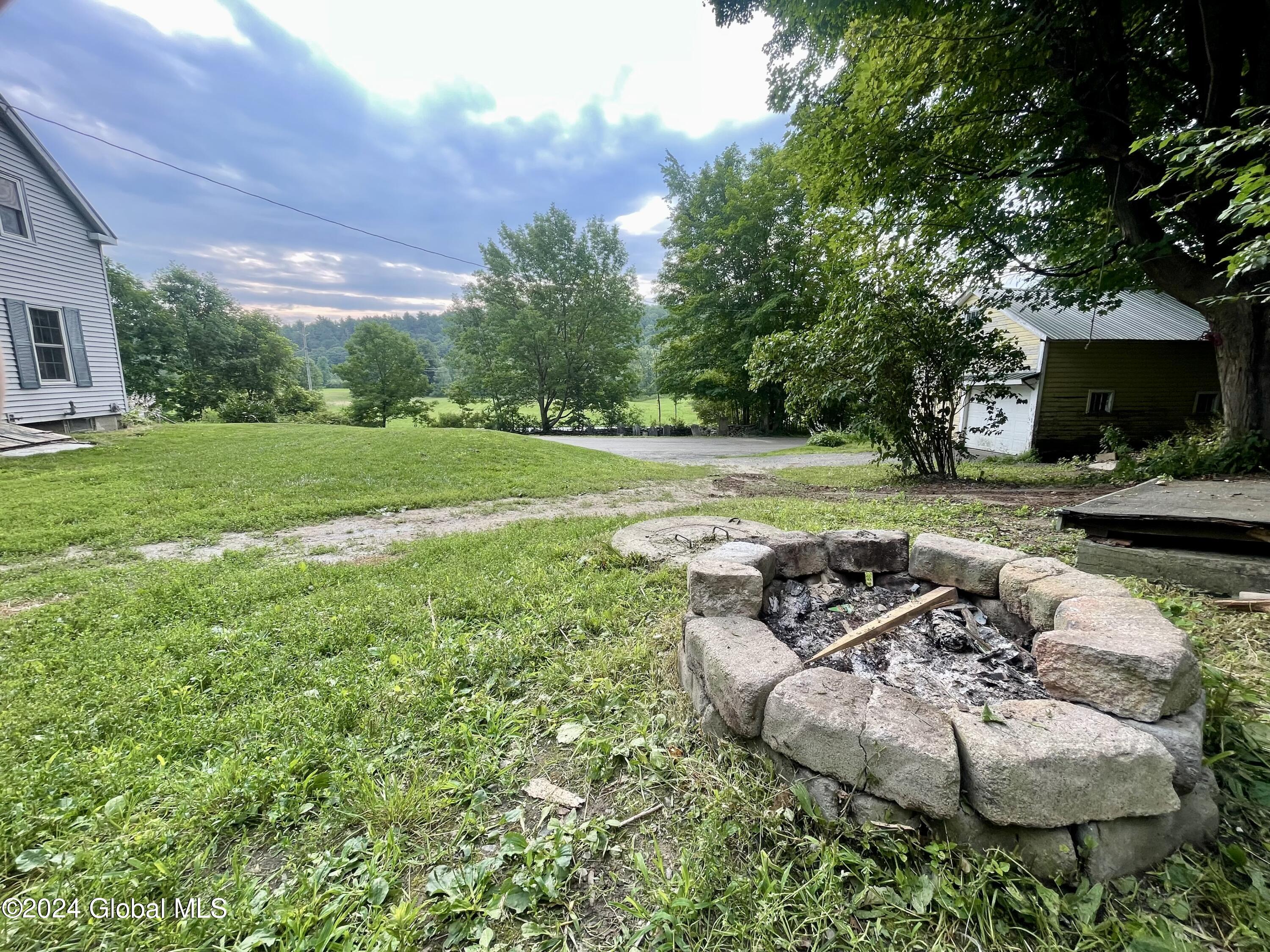 15 Prouty Road Hampton, NY 12837 - Photo 6 of 28 Firepit