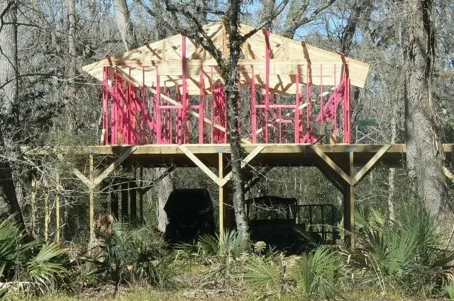 a view of utility room