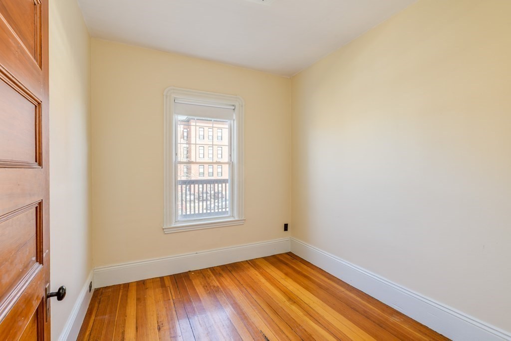 787 Columbia Road Boston, MA 02125 - Photo 12 of 22 Gallery Image 12
