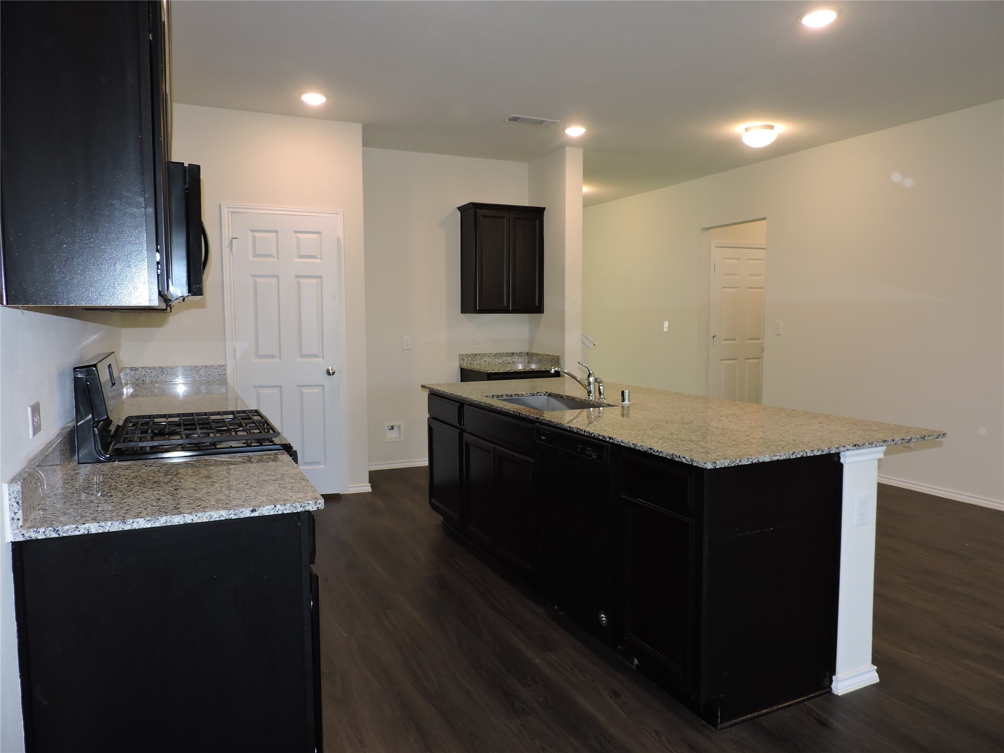 4022 Timber Sapp Drive Conroe, TX 77304 - Photo 16 of 35