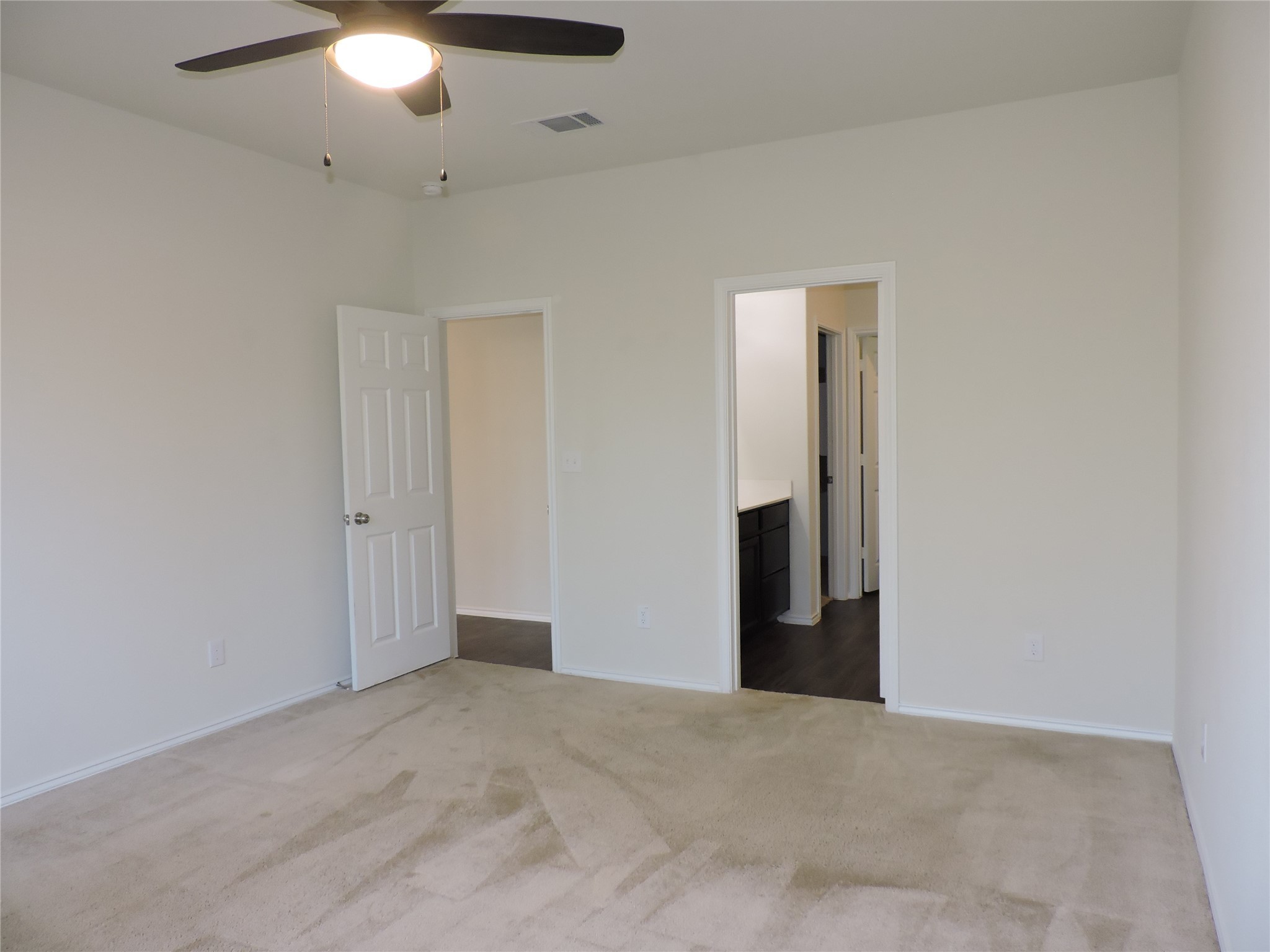 4022 Timber Sapp Drive Conroe, TX 77304 - Photo 19 of 35 Large Primary Bath