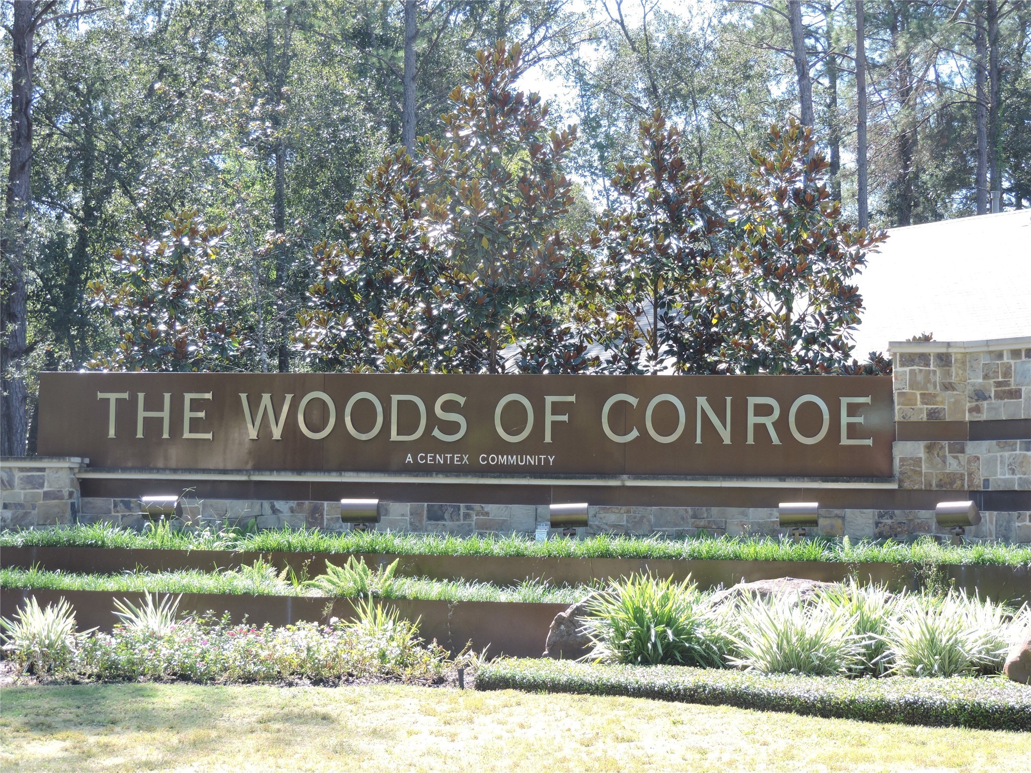 4022 Timber Sapp Drive Conroe, TX 77304 - Photo 2 of 35 Located in The Woods of Conroe Community in Conroe Tx.