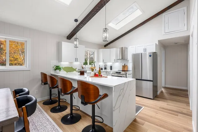 $425,000 | 6 Henry Road, Webster, MA 01570