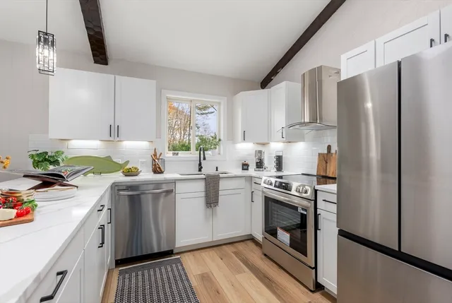 $425,000 | 6 Henry Road, Webster, MA 01570