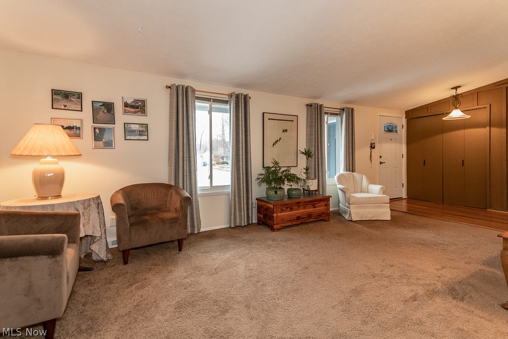 5635 Dolphin Road Mentor, OH 44060 - Photo 11 of 25 Gallery Image 11