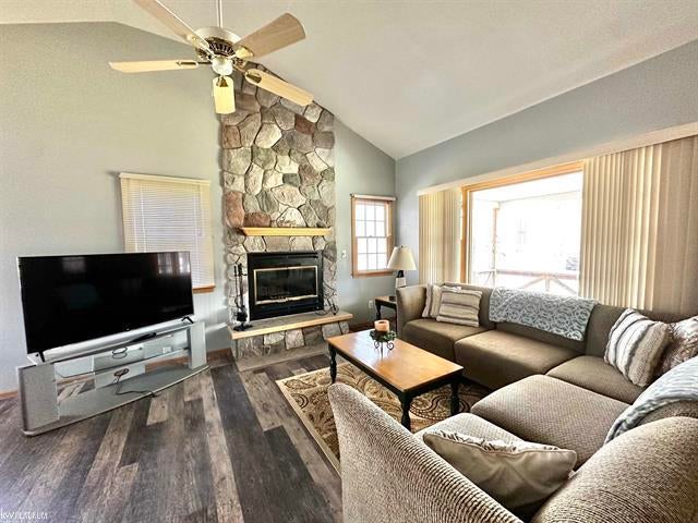 5461 North Flint Road Roscommon, MI 48653 - Photo 5 of 27 Gallery Image 5