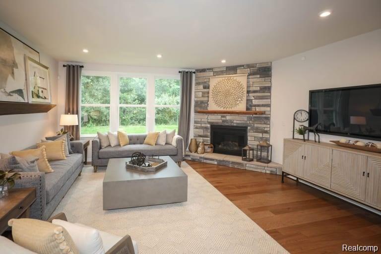 50138 Fowler Road Canton, MI 48188 - Photo 2 of 8