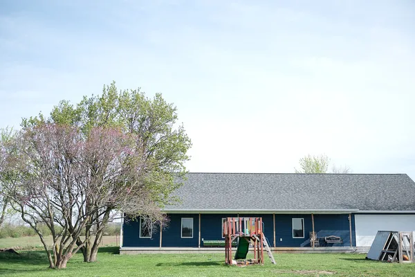 $385,000 | 466 County Road 100 North, Sadorus, IL 61872