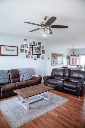 $385,000 | 466 County Road 100 North, Sadorus, IL 61872