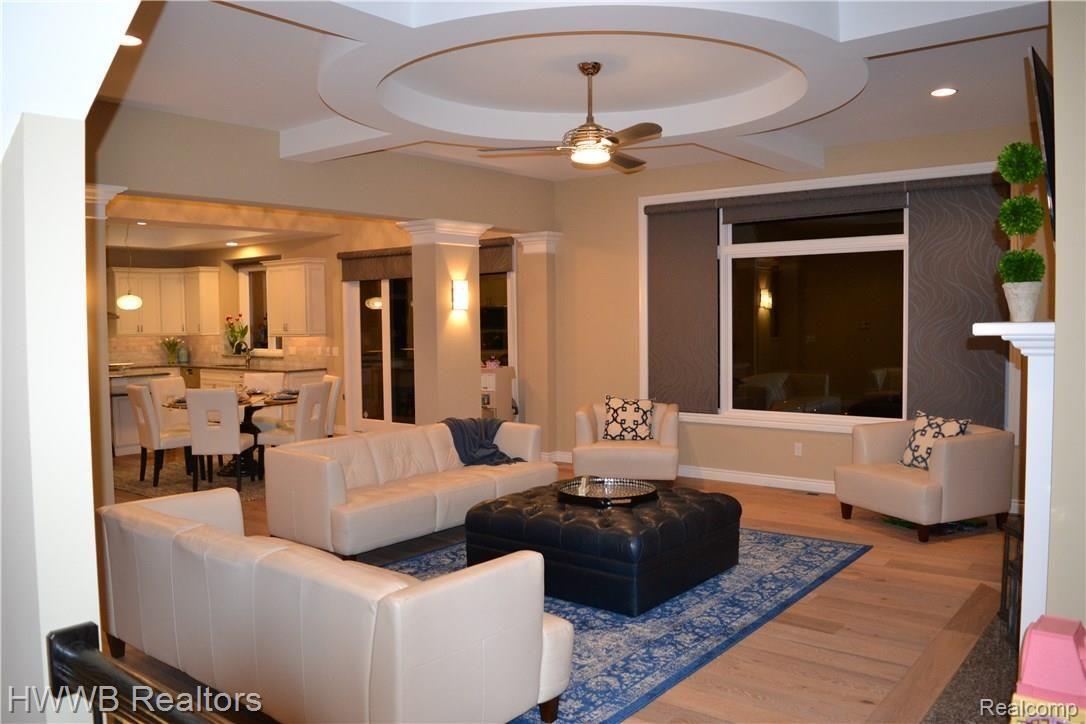 5676 Sovereign Drive Rochester, MI 48306 - Photo 14 of 68 Family Room