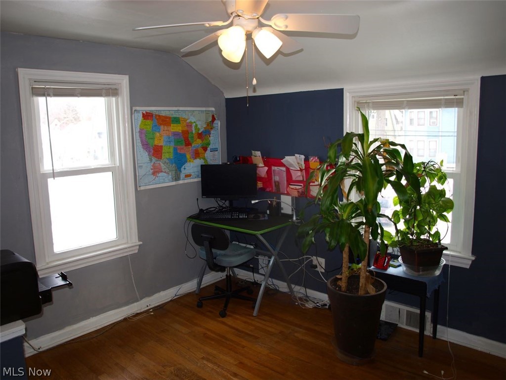 3919 Orchard Road Cleveland Heights, OH 44121 - Photo 10 of 35 3rd bedroom with hardwood floor and built in bookcase