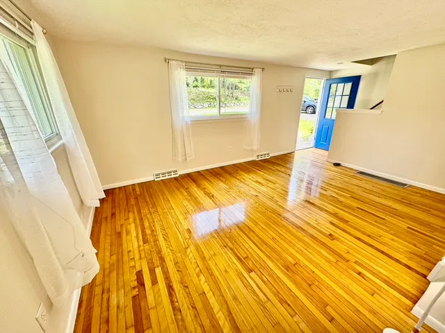 $2,400 | 116 Central Street, Unit 116, Acton, MA 01720