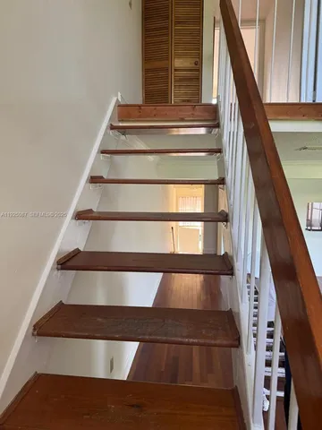 $2,500 | 361 West Park Drive, Unit 148, Miami, FL 33172