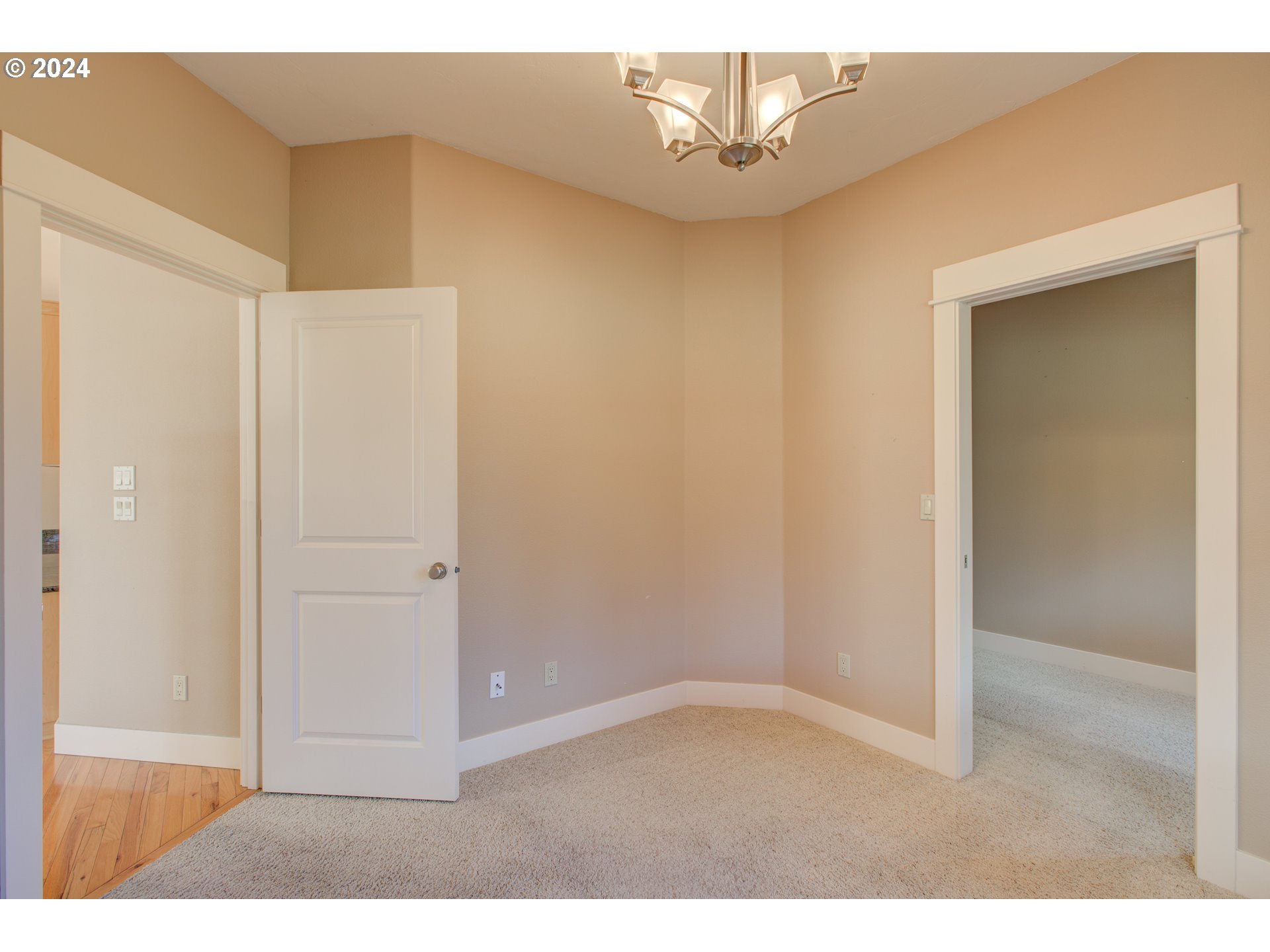 436 Backwater Loop Sutherlin, OR 97479 - Photo 19 of 46 a view of an empty room