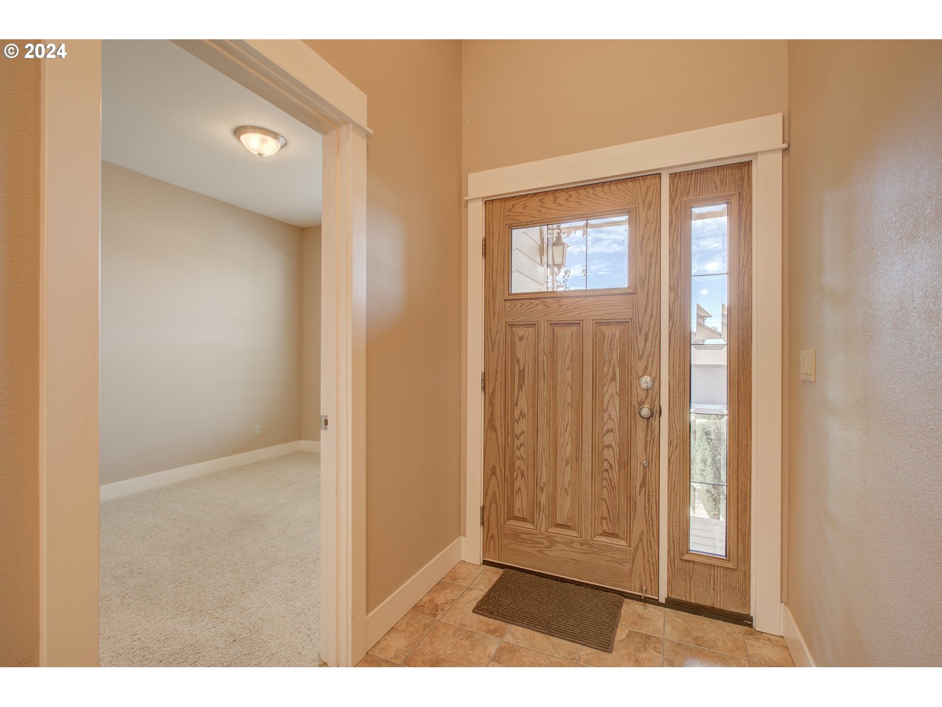 436 Backwater Loop Sutherlin, OR 97479 - Photo 5 of 46 a view of empty room