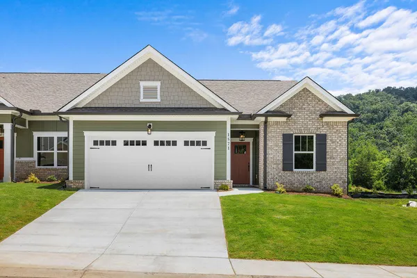 $390,000 | 1571 Whisper Winds Lane, Unit 42, Ooltewah, TN 37363