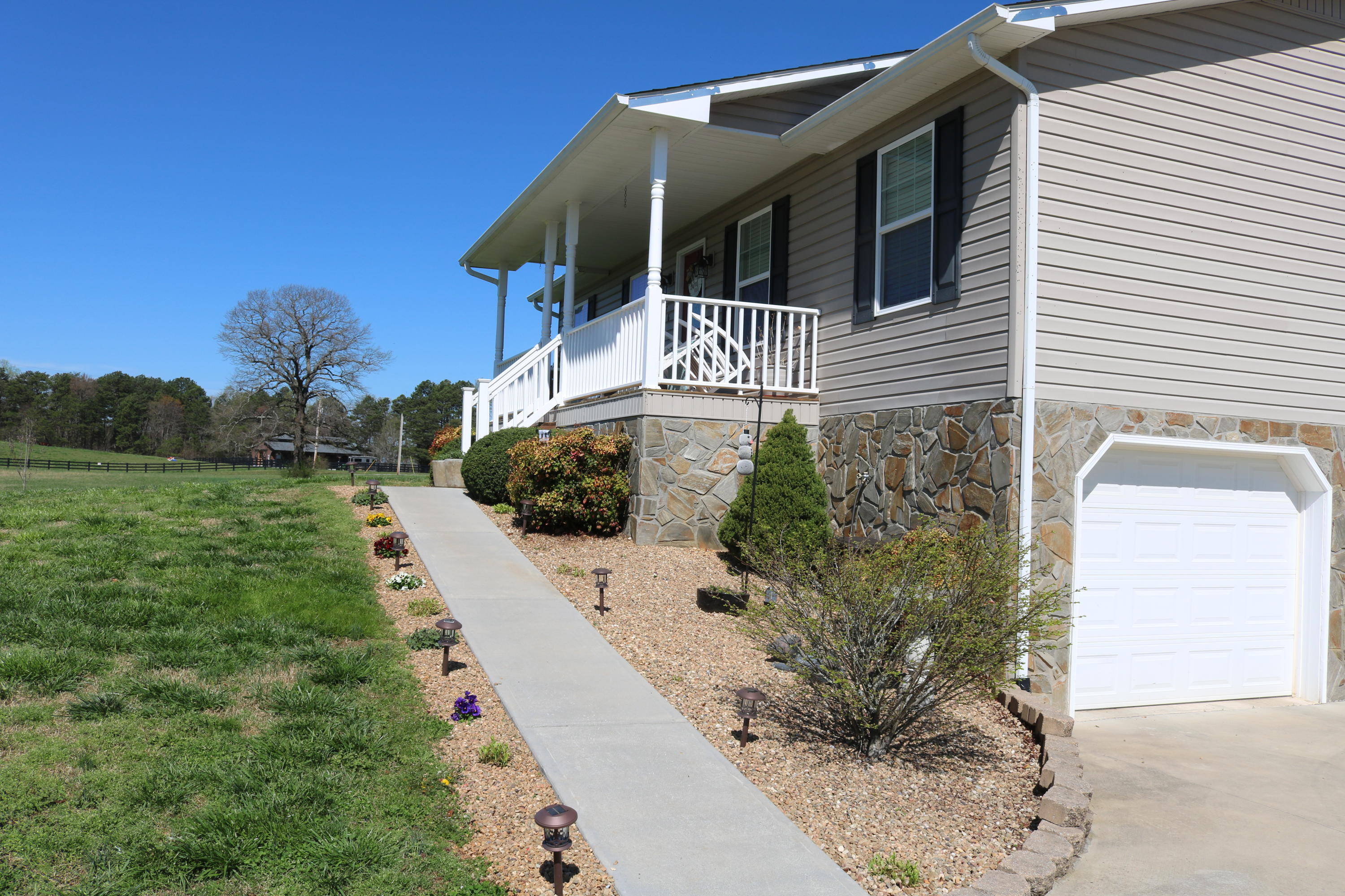276 Anderson Loop Greeneville, TN 37743 - Photo 24 of 38 IMG_3065