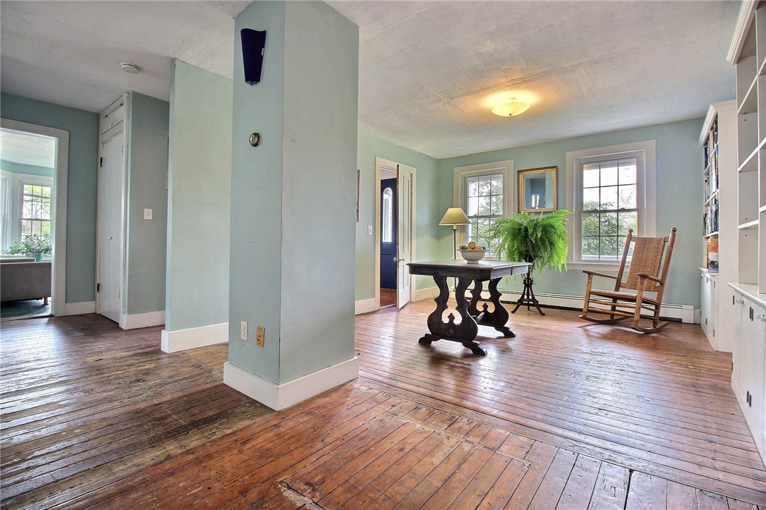 28 Spring Street Westerly, RI 02891 - Photo 9 of 39