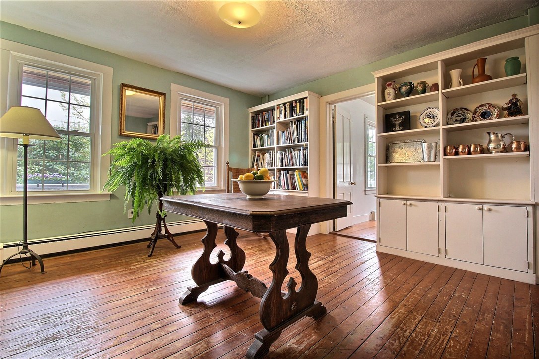28 Spring Street Westerly, RI 02891 - Photo 10 of 39