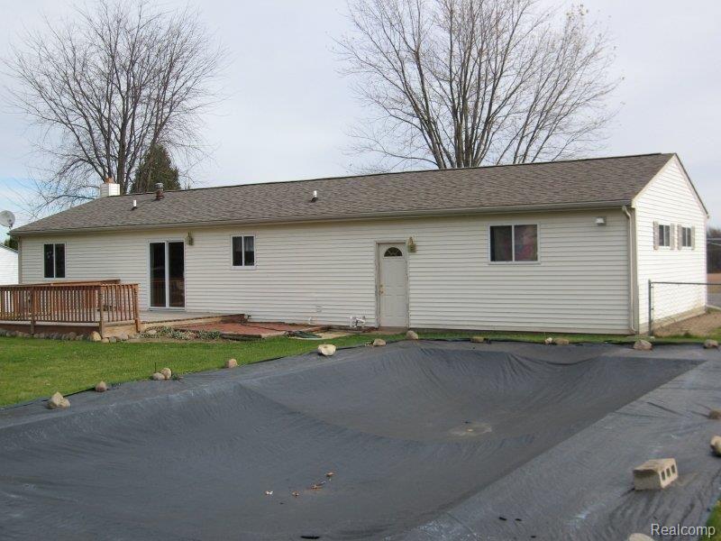 784 South Wilder Road Lapeer, MI 48446 - Photo 9 of 11 back