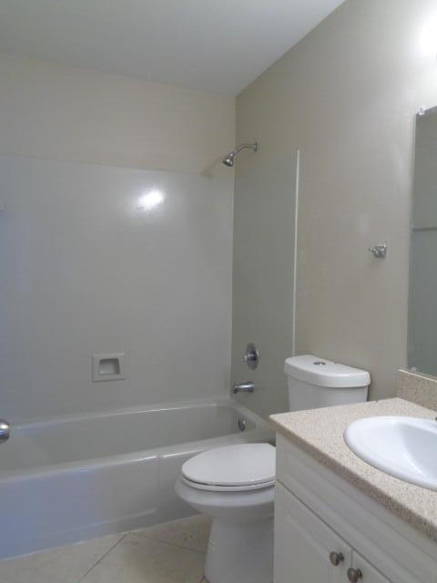 2011 Oleander Boulevard, Unit C Fort Pierce, FL 34950 - Photo 8 of 9 DSC08487