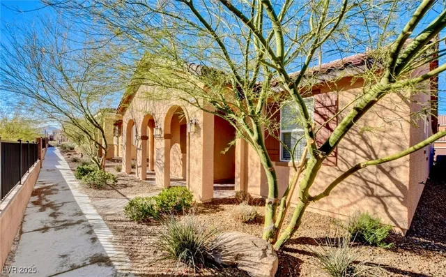 $2,400 | 2365 Florindo Walk, Henderson, NV 89044